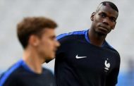 Emmanuel Petit prend la défense de Paul Pogba et estime qu'il ne faut pas être trop exigeant avec lui