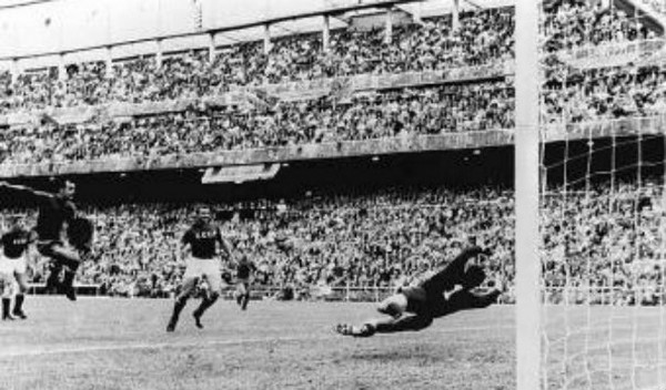 le permier but espagnol en finale de l'Euro 1964