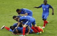 Victoire 2-1 des Bleus lors du match d'ouverture de l'Euro contre la Roumanie : Du stress ... et Payet !