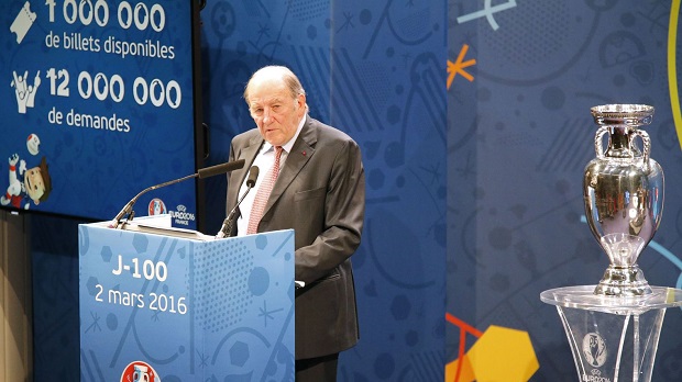 Jacques Lambert annonce son plan sécurité pour l'Euro 2016